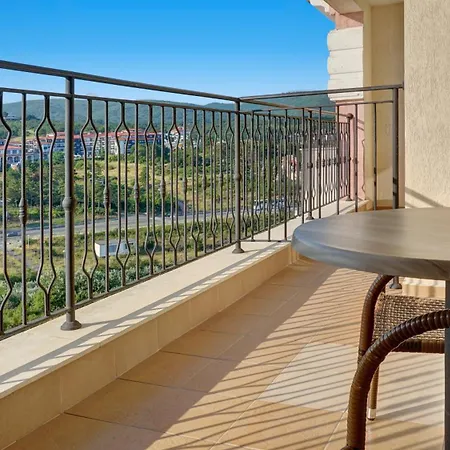 Aparthotel Majestic Sluneční pobřeží